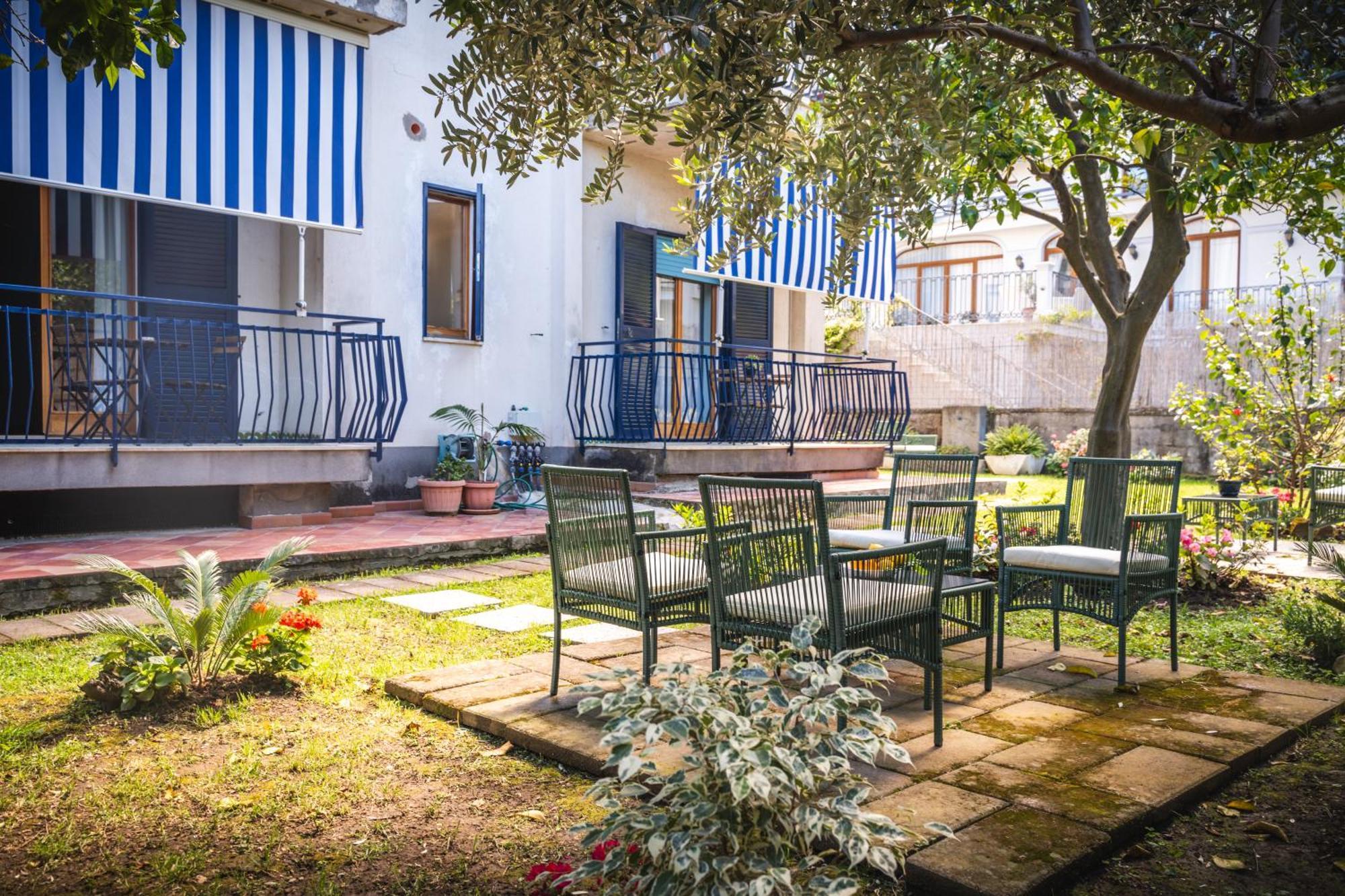 Sorrento Hidden Garden & Rooms Exterior photo